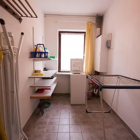 Haus Lily Nr.02 Bis Zu 6 Personen Davon Max. 2 Apartment Busum