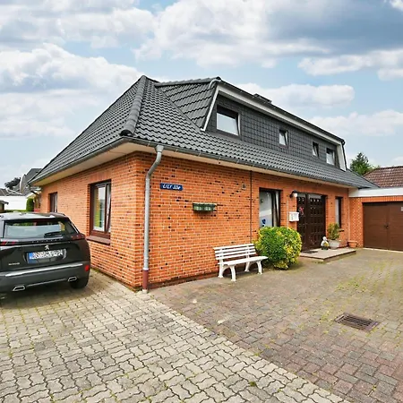 Haus Lily Nr.02 Bis Zu 6 Personen Davon Max. 2 Busum