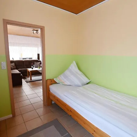 Haus Lily Nr.02 Bis Zu 6 Personen Davon Max. 2 Busum